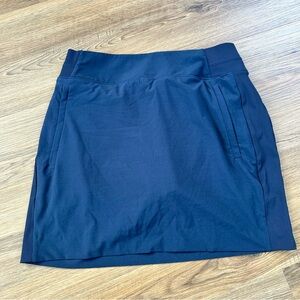 Athleta Brooklyn Skort Size 6 Navy Blue 16” Athletic Travel Pull On Stretch Golf